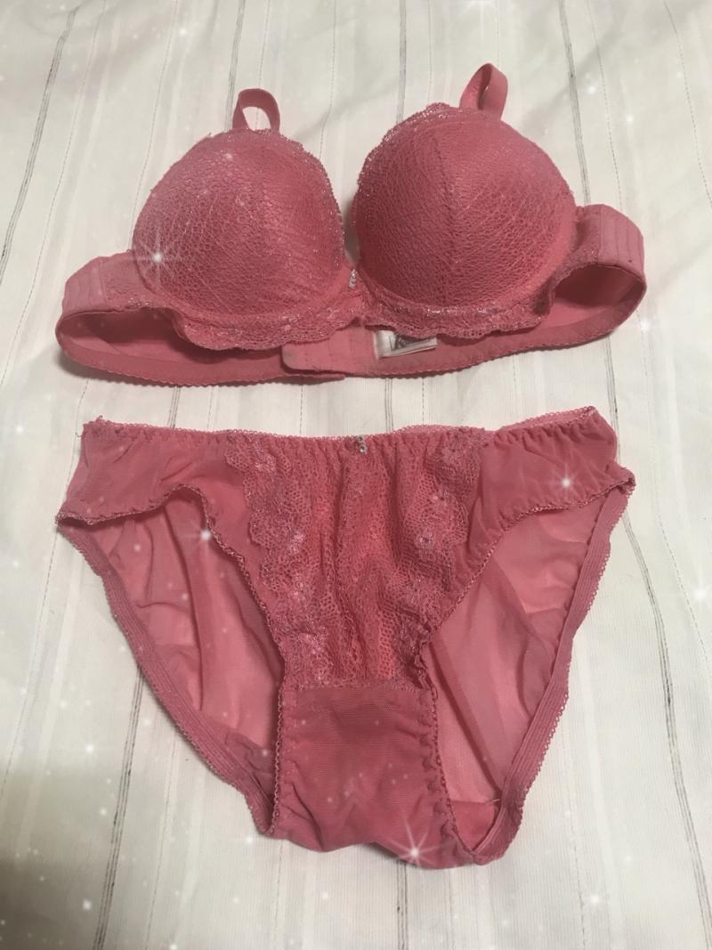 出品者名-写真