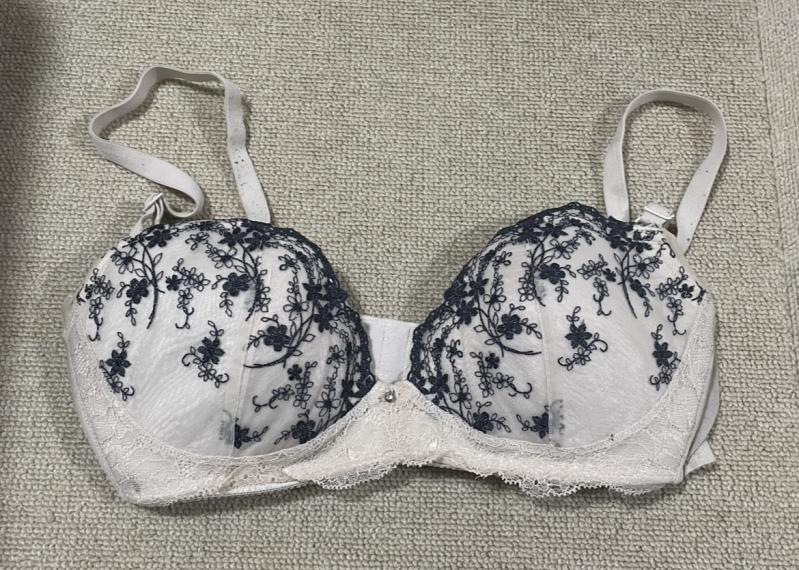 出品者名-写真