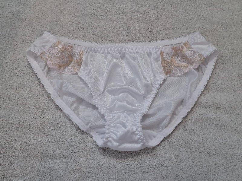 出品者名-写真
